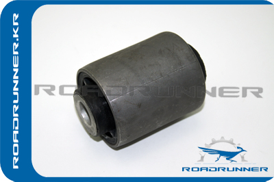 Сайлентблок передний переднего рычага RR-04743476AI-B_